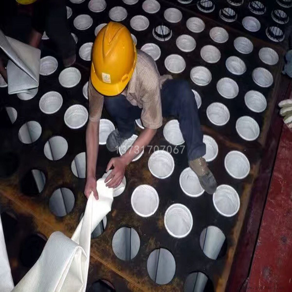 脈沖布袋除塵器內部結構特點 脈沖布袋除塵器內部結構特點