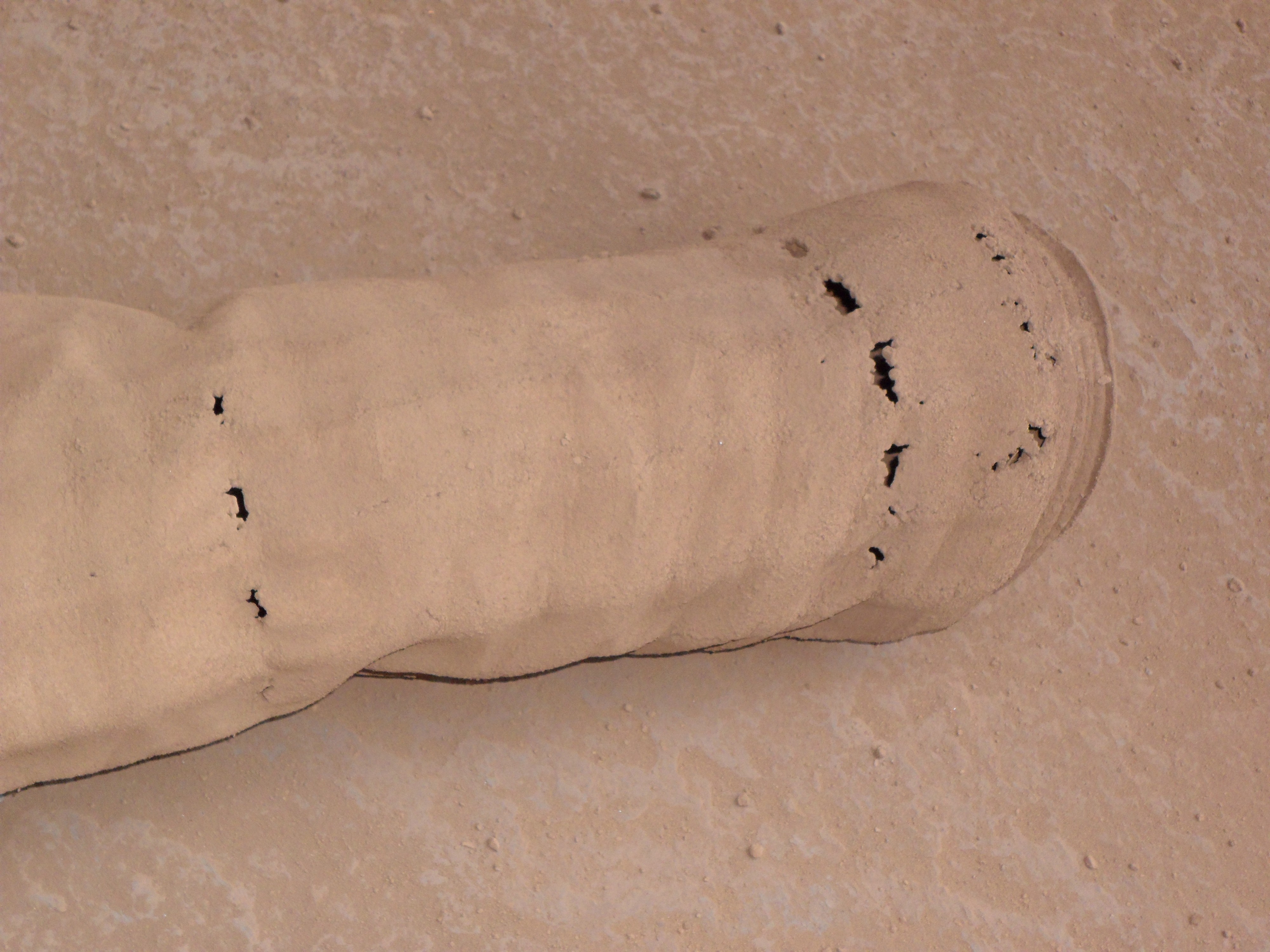 布袋式除塵器實(shí)際應(yīng)用中濾袋的破損形式及原因解密 布袋式除塵器實(shí)際應(yīng)用中濾袋的破損形式及原因解密